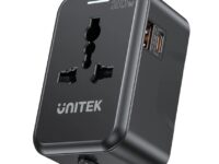 Unitek P1120A Universal Travel Charger 20W USBC+USBA Black