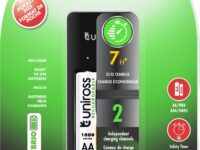 Uniross UCU001B USB Compact Mini Charger with 2x AAA 600 Batteries